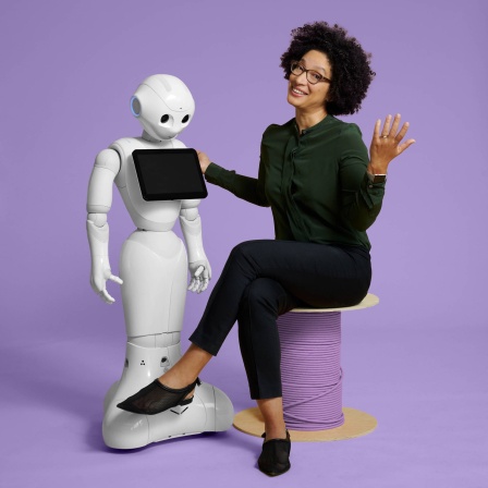 Kenza Ait Si Abbou, Künstliche Intelligenz-Expertin spricht in SWR1 Leute über