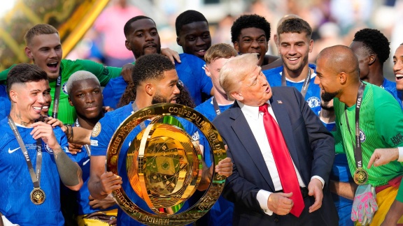 Sportschau - Der Moderne Fußball - Ein Geschäft Ohne Luftholen
