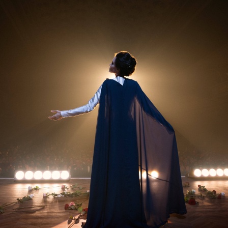 Ein Filmstill aus &#034;Maria&#034; (2024): Angelina Jolie als Maria Callas