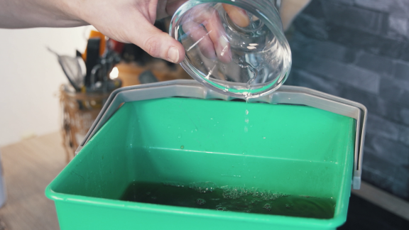 Wer Weiß Denn Sowas? - Was Hilft Mit Zitronensaft Beim Reinigen Von Fenstern.