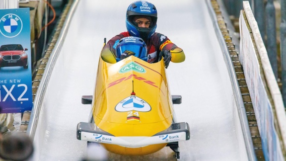 Sportschau Wintersport - Bob-weltcup In Oberhof - Die Zusammenfassung