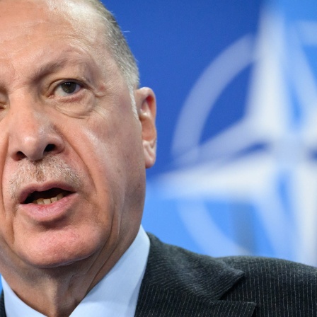 Recep Tayyip Erdogan, Präsident der Türkei, äußert sich bei einer Pressekonferenz zum Abschluss des Nato-Gipfels in Madrid im vergangenen Jahr.