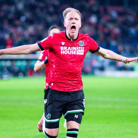 Hannovers Havard Nielsen jubelt