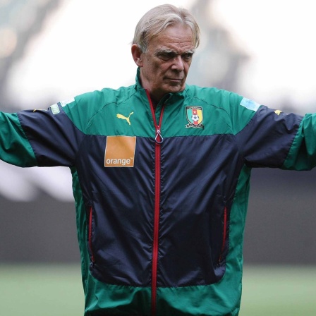 Volker Finke, Trainer der Kameruner Nationalmannschaft