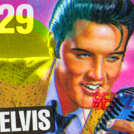  Illustration, die vermutlich aus einer Briefmarke oder einem ähnlichen Druckmedium stammt. Im Vordergrund ist Elvis, er trägt  einen gepunkteten Anzug und der Hintergrund ist leuchtend pink mit funkelnden Lichteffekten. Es sind auch grafische Elemente wie "29" und "USA" sichtbar, was darauf hindeutet, dass es sich um eine US-amerikanische Briefmarke handeln könnte. Im unteren Bereich scheinen Stempeldrucke oder Überlagerungen zu sehen zu sein.