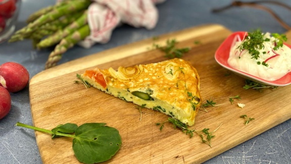 Ard-buffet - Rezept: Frittata Mit Grünem Spargel Und Frühlingsquark