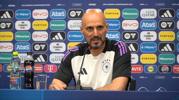 Sportschau - U21-nationaltrainer Di Salvo - 'alles Was Drumherum Ist, Ist Mir Wurscht'