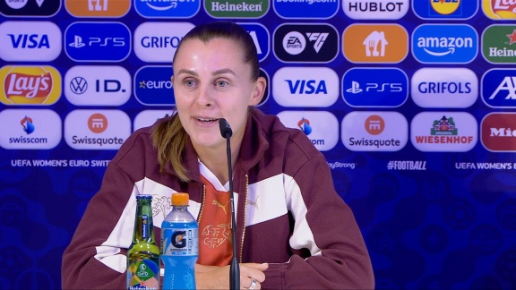 Coverbild Deutschland / Giulia Gwinn