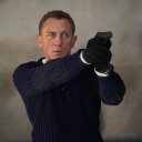 Foto von Daniel Craig, der James Bond in dem neuen Bond-Film "Keine Zeit zu sterben" spielt. Der Film, der Craigs letzter Auftritt als 007 sein wird, sollte ursprünglich im April 2020 in die Kinos kommen, aber aufgrund der wachsenden Coronavirus-Pandemie wurde der Kinostart auf November 2020 verschoben und seitdem mehrmals verschoben.