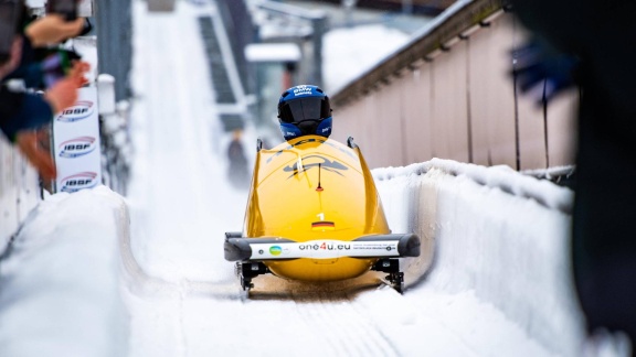 Sportschau Wintersport - Der Monobob Der Frauen In Winterberg - Die Zusammenfassung