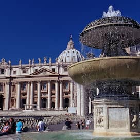 Der Petersplatz in Rom (Foto: imago images / OceanPhoto)