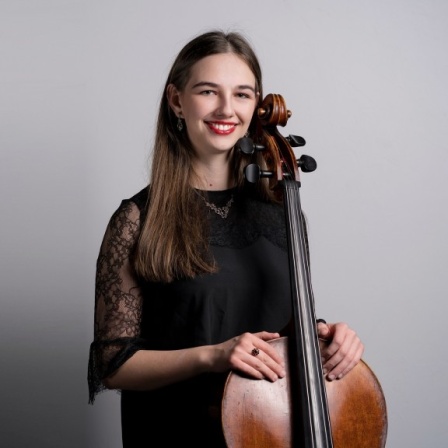 Adriana Schubert, Violoncello