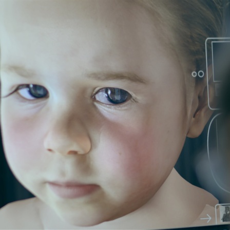 Filmstill: Doku "Eternal You" von Hans Block und Moritz Riesewieck. Start-Ups erschaffen digitale Avatare mithilfe Künstlicher Intelligenz.