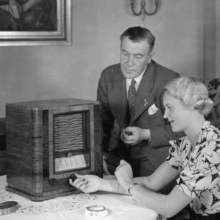 Das frühe Radio - Zwischen Aufklärung und Propaganda