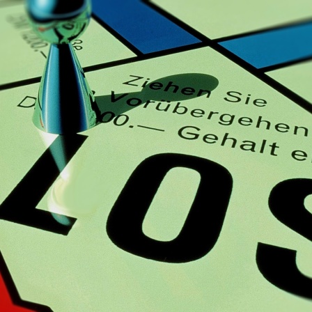 Monopoly Los-Feld mit Figur