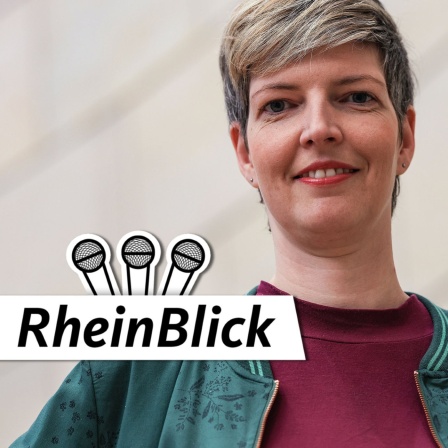 Wibke Brems (Bündnis 90/Die Grünen) auf der Wendeltreppe im Landtag