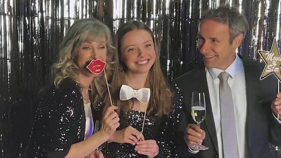 Rote Rosen - Happy New Year: Das 'rosen'-team Wünscht Einen Guten Rutsch Ins Neue Jahr