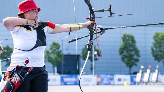 Sportschau Paralympics 2024 - Flora Kliem - Familienleidenschaft Bogenschießen