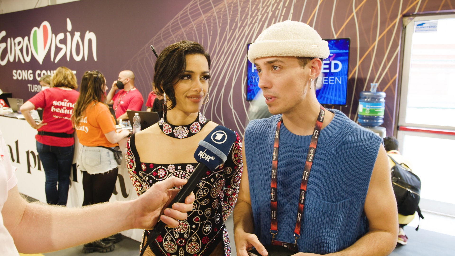 Eurovision Song Contest: Backstage Beim ESC 2022: Die Acts Und Ihre ...