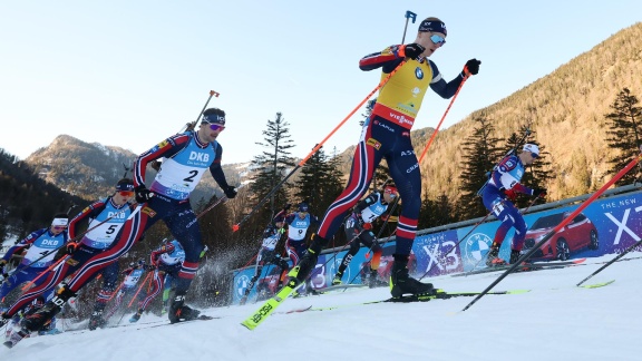 Sportschau Wintersport - Massenstart Der Männer In Ruhpolding - Das Rennen Im Re-live