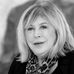 31. Januar: Die britische Sängerin Marianne Faithfull ist im Alter von 78 Jahren verstorben. Faithfull war vor allem durch den Song &#034;As Tears Go By&#034; und ihre Beziehung zu Rolling-Stones-Frontman Mick Jagger berühmt geworden.