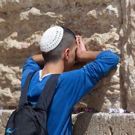 Symbolbild: Juden beten an der Klagemauer 
