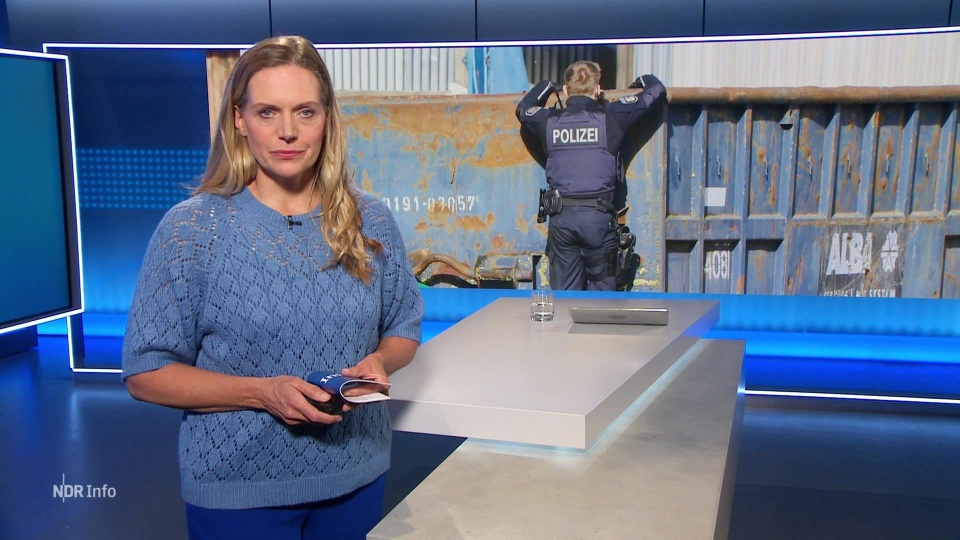 urn:ard:image:c01aee99956faa92