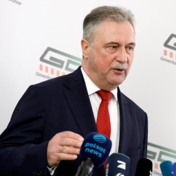 Claus Weselsky, Vorsitzender der Gewerkschaft Deutscher Lokomotivführer (GDL), spricht bei einer Pressekonferenz zu bevorstehenden Streiks. Die GDL hat einen weiteren Streik im Tarifkonflikt mit der Deutschen Bahn angekündigt.