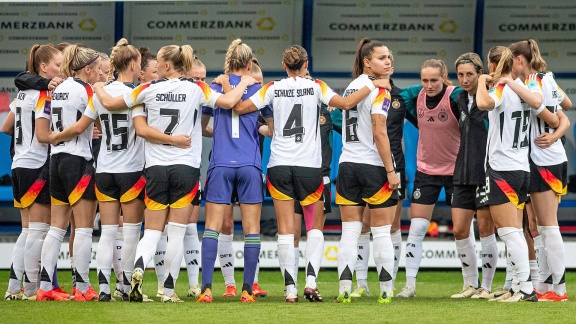 Sportschau - Em-ticket Und Olympia-kader: Doppelte Aufgabe Für Die Dfb-frauen In Gdynia