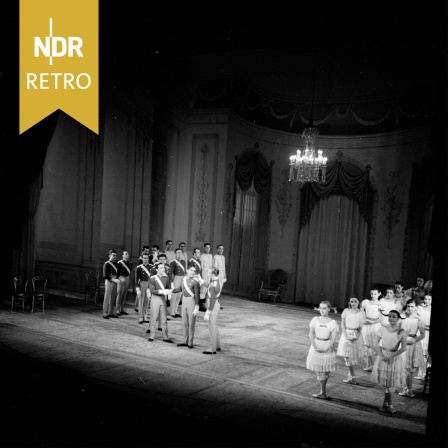 Ausbildung des Königlichen Dänischen Balletts im Königlichen Dänischen Theater, Kopenhagen 1954.  