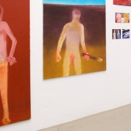 Die Bilder von Miriam Cahn auf der Documenta im Jahr 2017 zeigen Menschen die Opfer von Gewalt sind, aber auch Menschen, die selber Gewalt ausüben. 