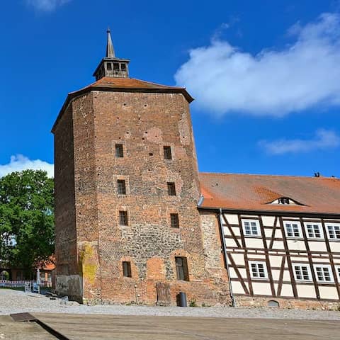 Die im Jahr 1316 erstmals urkundlich erwähnten Burg Beeskow.