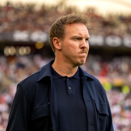 Trainer Julian Nagelsmann am Spielfeldrand beim Spiel in der Nations League Deutschland gegen Frankreich.