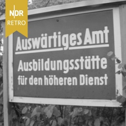 Schild der Ausbildungsstätte für den höheren Dienst, Auswärtiges Amt in Bonn.