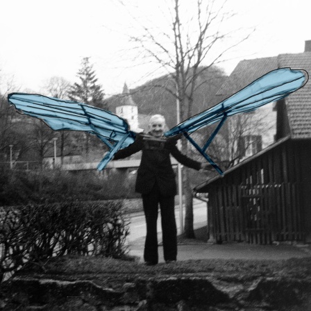 „Ich Mensch, zu fliegen such“ von Andreas Ammer/Micha Acher/Markus Acher/Cico Beck