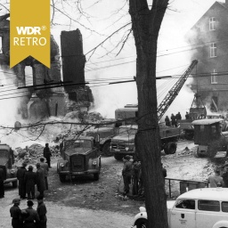 Straßenbild nach Explosion eines Mehrfamilienhauses in Dortmund-Aplerbeck im Dezember 1959