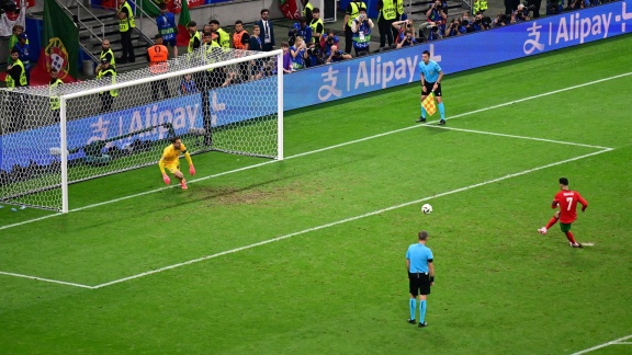 Sportschau Uefa Euro 2024 - Portugal Gegen Slowenien - Das Elfmeterschießen