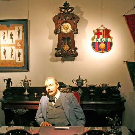 Präsident Joan Gamper an seinem Schreibtisch - historische Nachbildung des Gründungsmitglieds im Museum des FC Barcelona