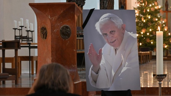 Ard Sondersendung - Requiem Für Papst Benedikt Xvi.