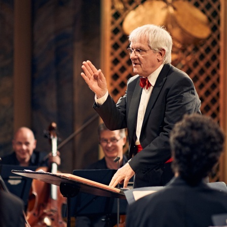 Reinhard Goebel dirigiert das SWR Symphonieorchester
