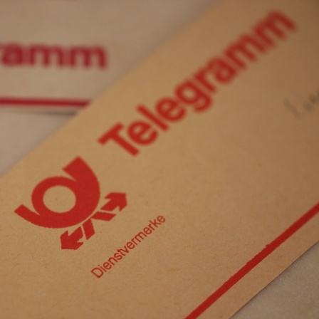 Unschläge der deutschen Post mit der Aufschrift Telegramm