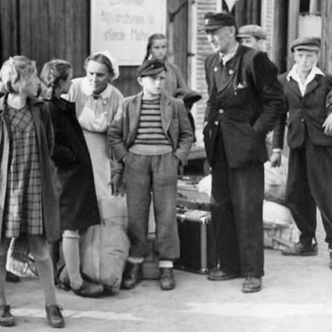 Flüchtlingskinder in der Nachkriegszeit.