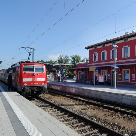 Bayerische Bahnhöfe - Erlebniswelten im Wandel