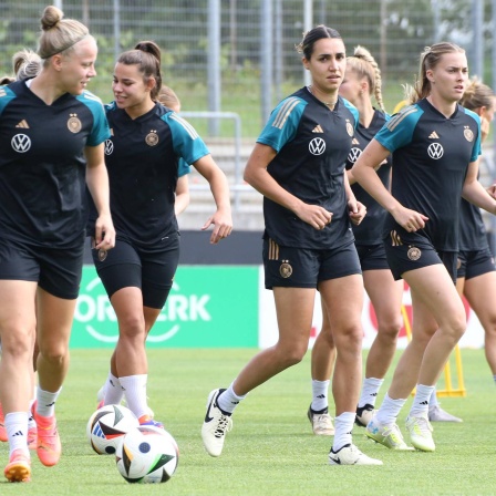 Training der DFB-Frauen vor dem Spiel gegen Österreich