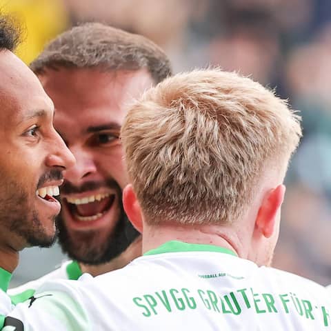 Julian Green (l.)