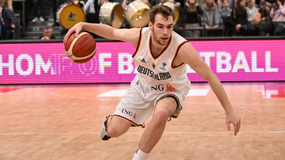 Sportschau - Basketballer Delow - 'wenn Gordon Mich Anruft, Bin Ich Da'