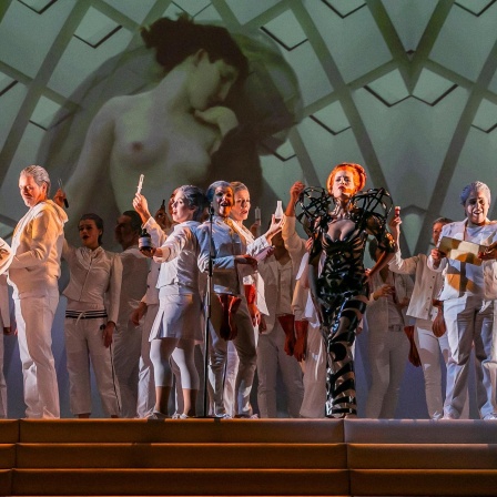 Premierenkritik "Elizabetta" am Theater Regensburg