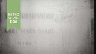 Schild "Trikotagenwerk Karl Marx Stadt - Werk 1"
