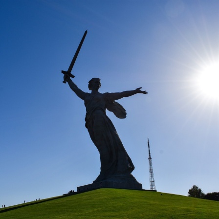 Die 85 Meter hohe Mutter-Heimat-Statue auf dem Mamajew-Hügel in Wolgograd