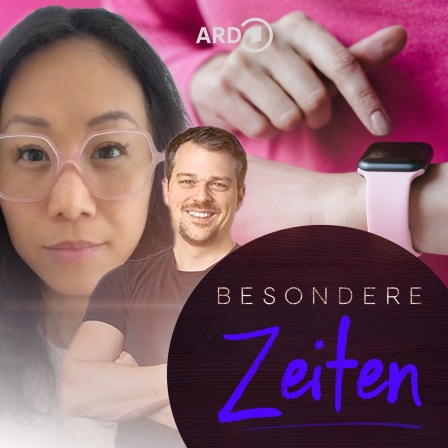 Montage: Protagonisten vor der Nahaufnahme einer weiblichen Person, die auf ihre Smartwatch tippt.